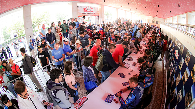 Vodafone Rally de Portugal - Sess&atilde;o de aut&oacute;grafos